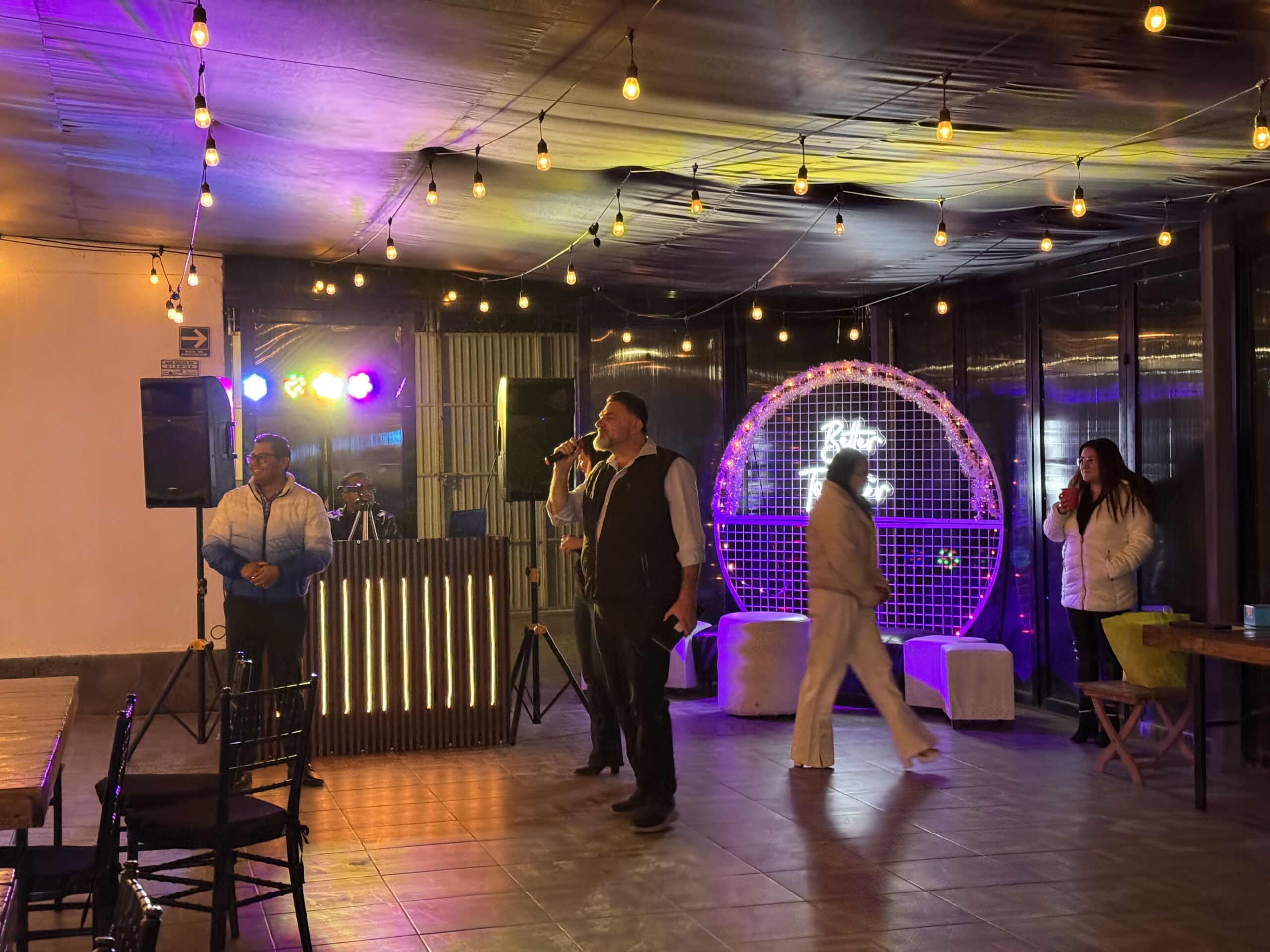 1D19882D-08F4-47AE-BDE2-10BD42564159